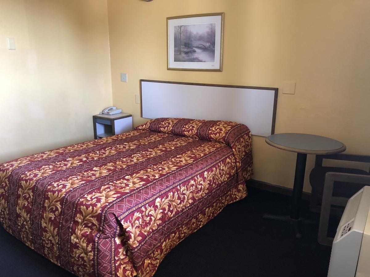 Lone Star Motel Carrollton