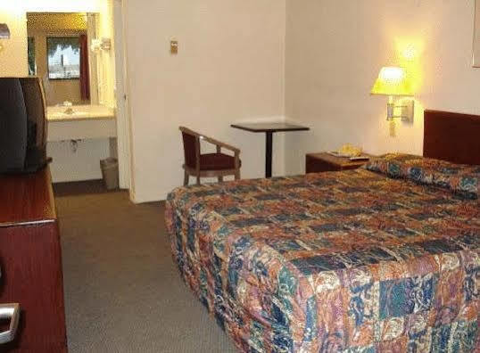 Lone Star Motel Carrollton