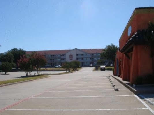 Lone Star 2* Carrollton